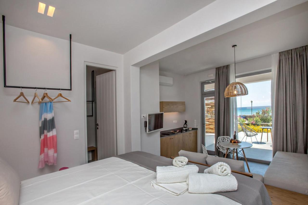 Seaside Tinos Apartment Kionia Exterior photo